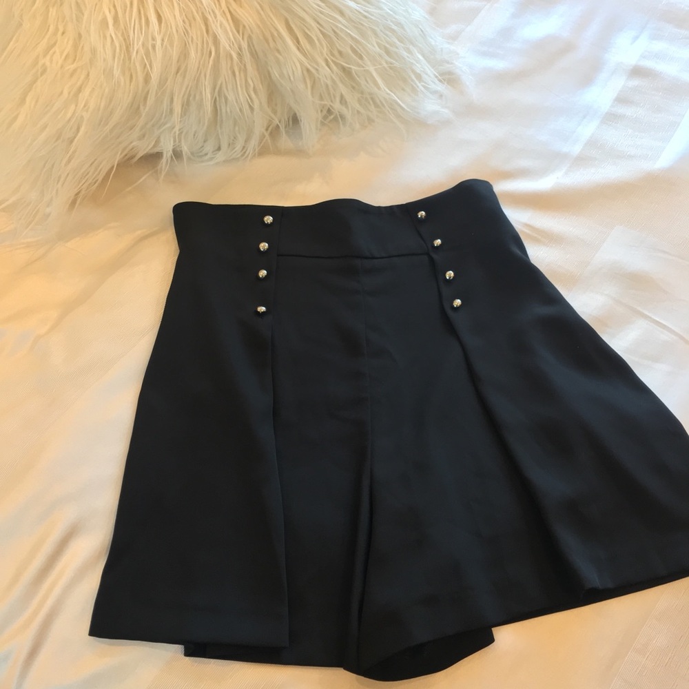 Black Buttoned Zara Skorts